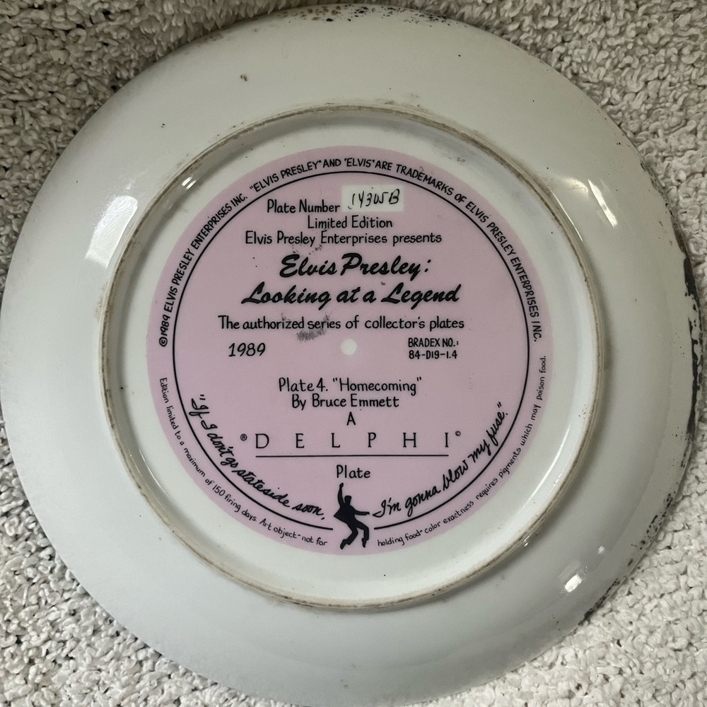 Elvis Presley Collectors Plate - Picture 3 of 3